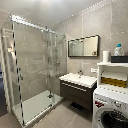 Spacious 3 Bedrooms