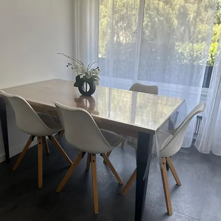 Spacious 3 Bedrooms Apartment